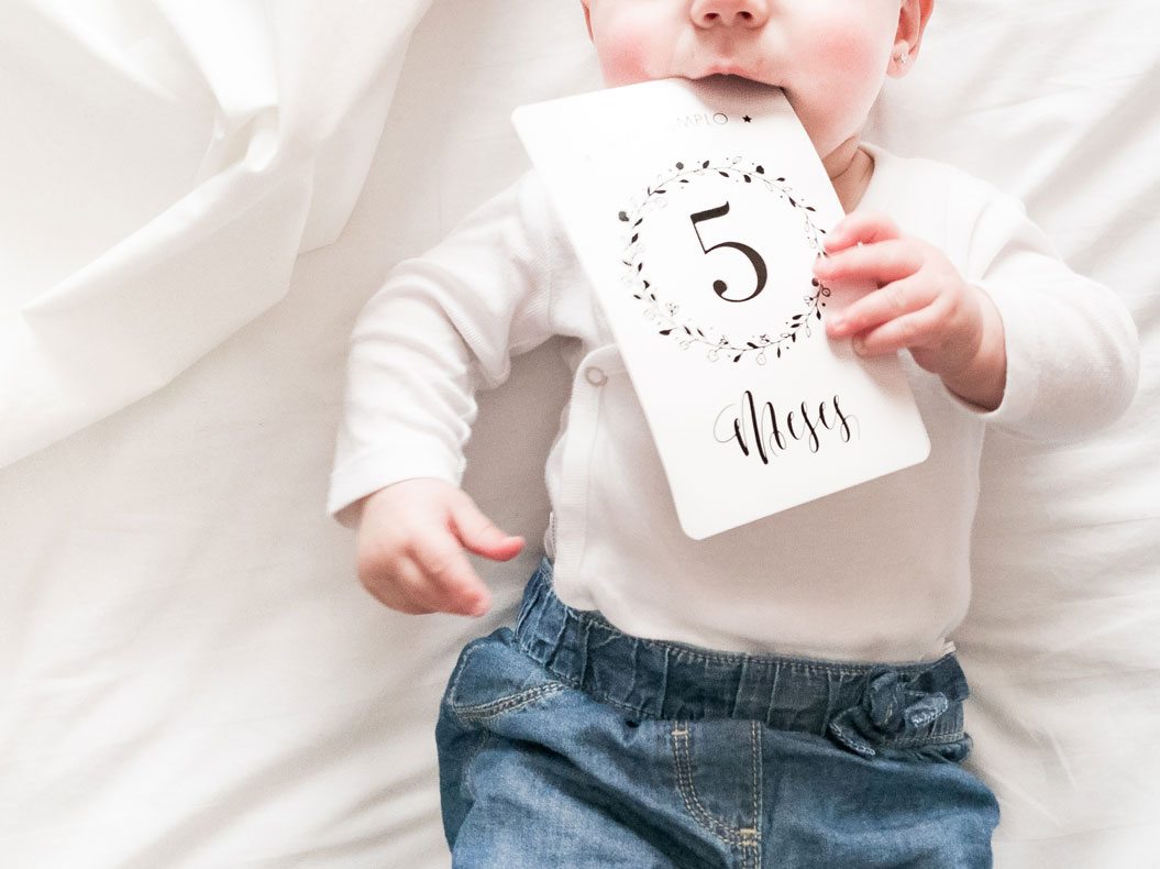 kuko-studio-milestone-cards-baby-aplicacion-5meses2.jpg