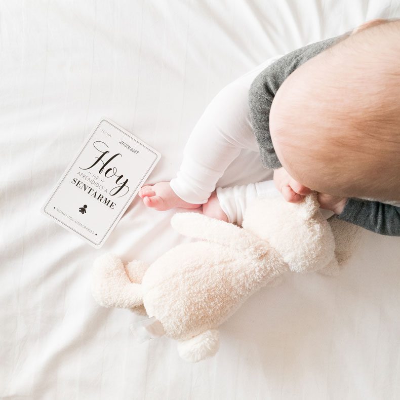kuko-studio-milestone-cards-baby-aplicacion-sentarme_insta.jpg