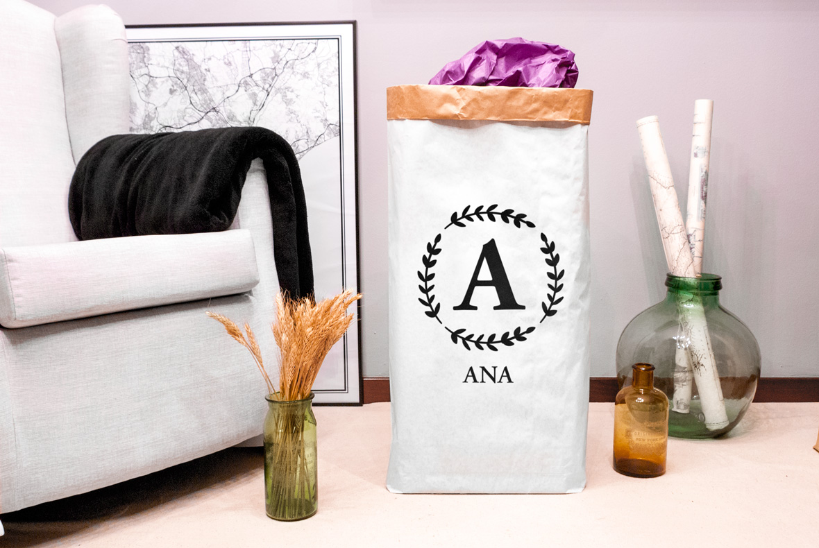kuko-studio-saco-papel-saco-inicial-laurel-blanco-negro-1.jpg