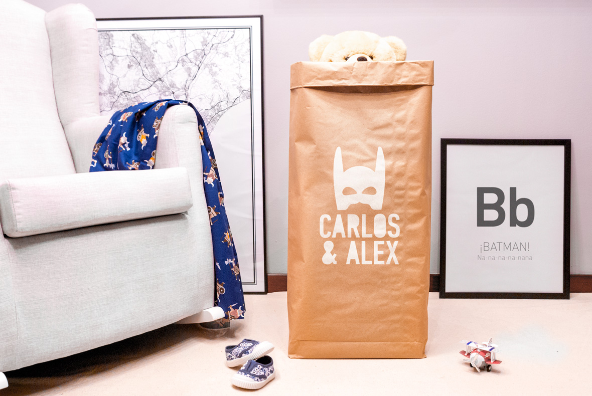 kuko-studio-saco-papel-saco-superheroe-kraft-blanco.jpg