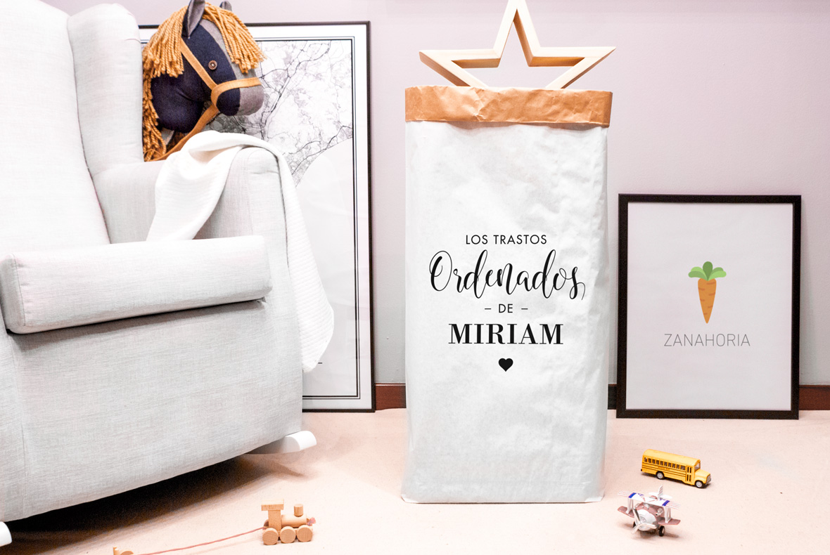kuko-studio-saco-papel-saco-trastos-blanco-negro.jpg