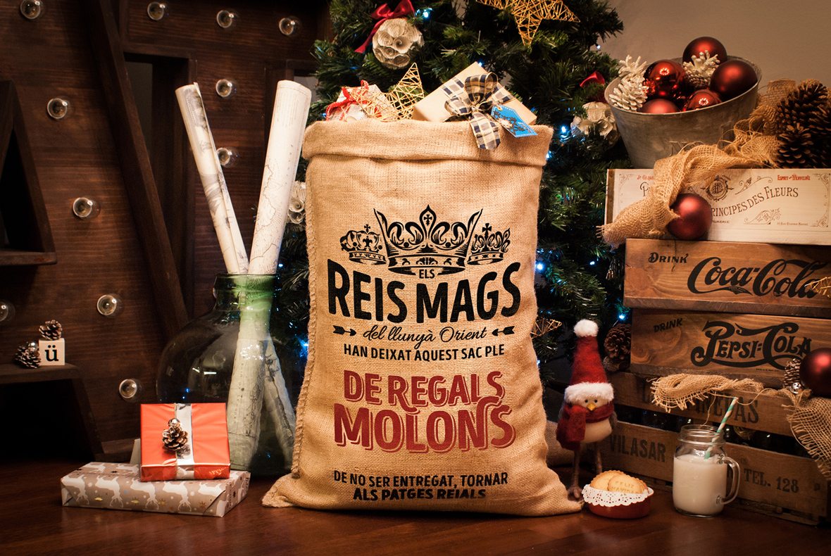 saco-regalos-molones-cat-kuko-studio.jpg