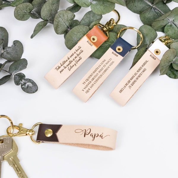 Descubre los originales llaveros de piel personalizables de Kuko Studio.