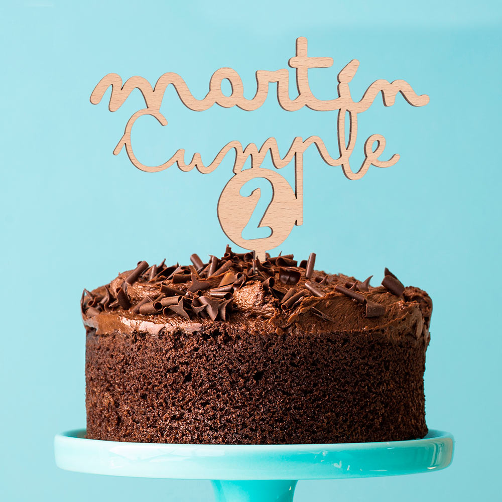 Pastel-topper-nombre-circulo-madera-kuko-studio