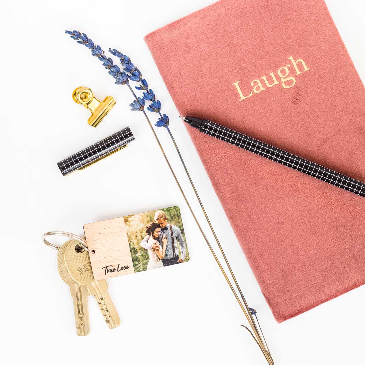 kuko-studio-llaveros-madera-6