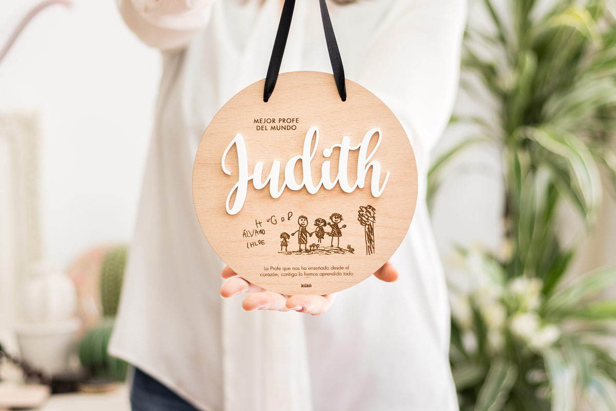 kuko-studio-placa-profe-judith-2Tipo2