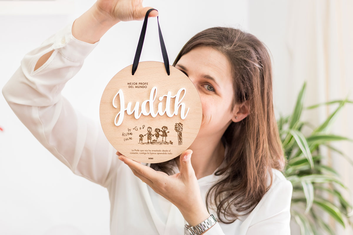 kuko-studio-placa-profe-judith-3Tipo2