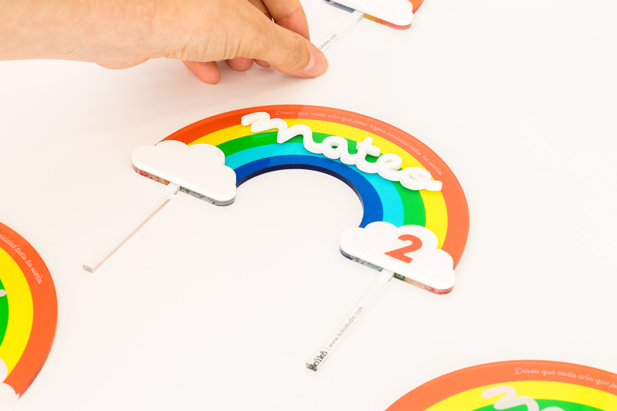 kuko-studio-cake-topper-arcoiris-relieve-v