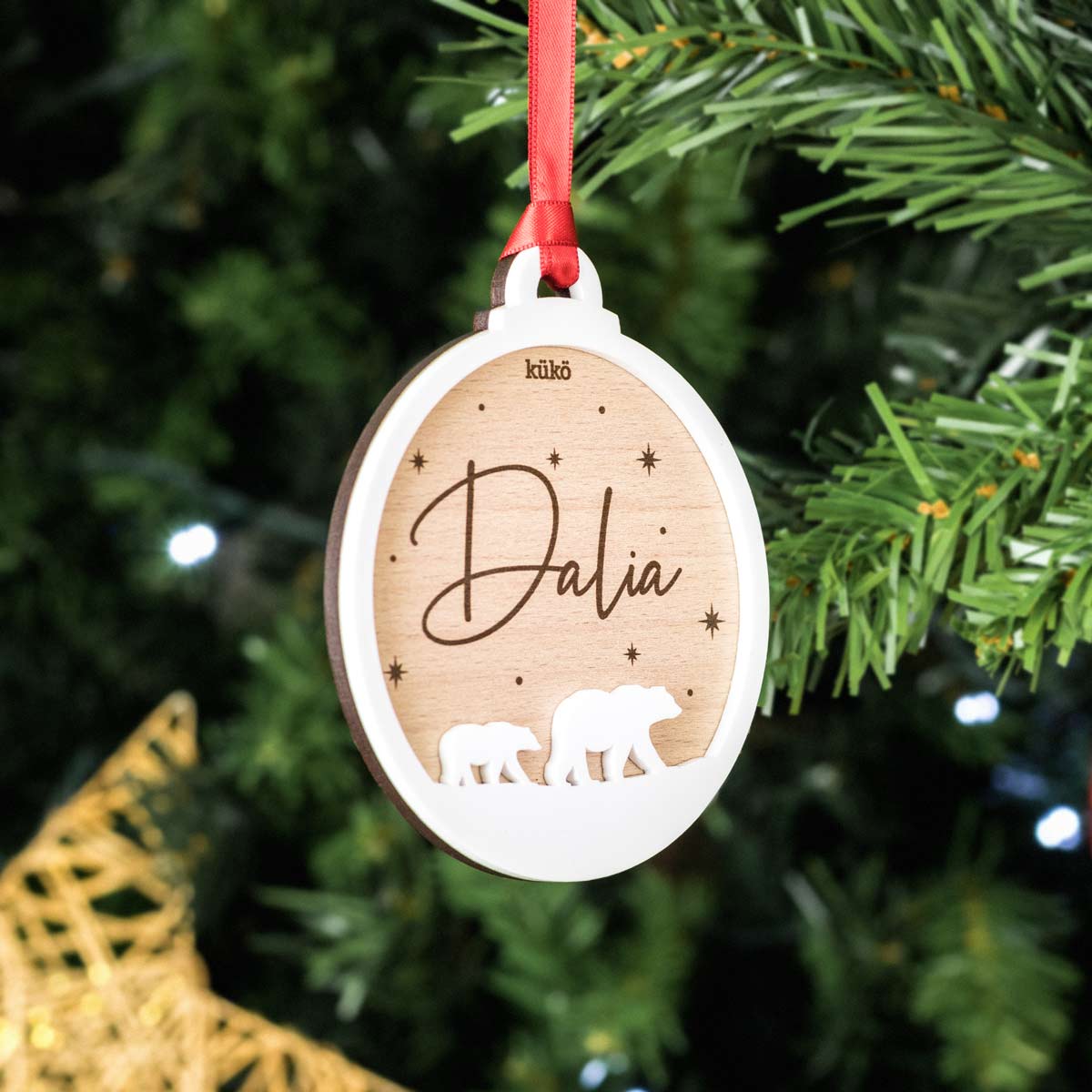 Kuko_studio_bola_Nombre_relieve_madera-1200x1200