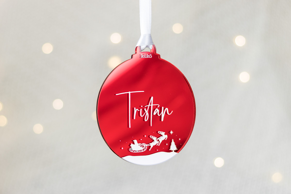 adorno-nombre-blanco-roja2-kuko-studio