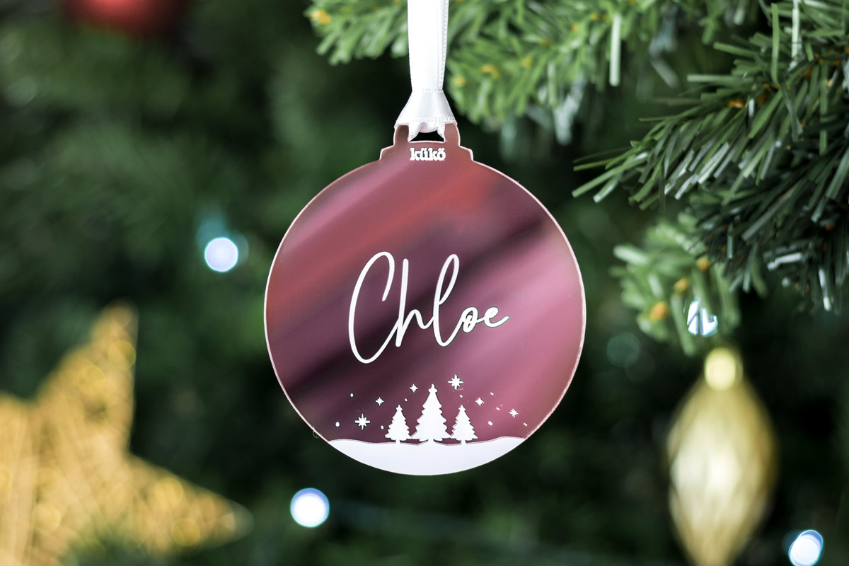 Adorno de Navidad personalizado para colgar (blanco y rosa) Adorno de Navidad en forma de bola para colgar personalizado con nombre (blanco y rosa)