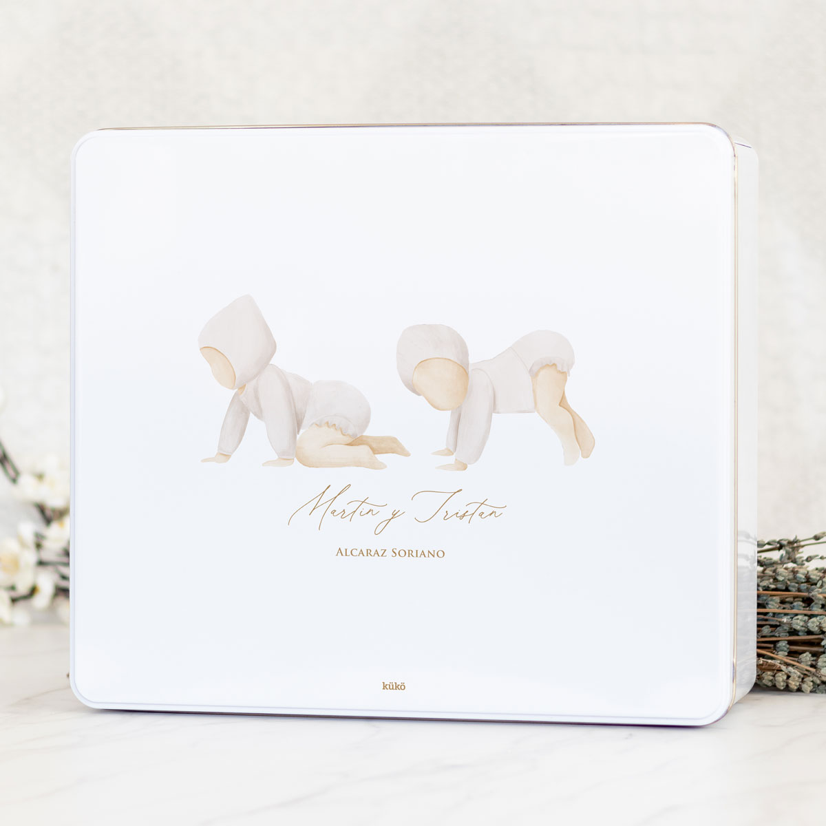 caja_metal_2Bebes_lettering_kuko_studio-1200px