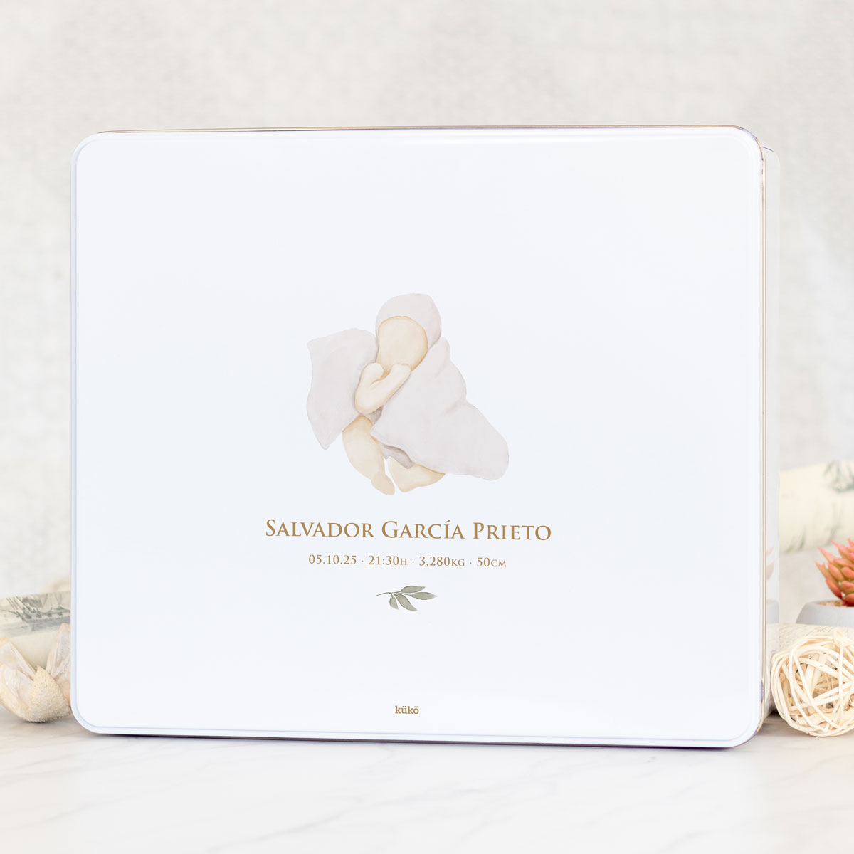 caja_metal_bebe_03_romana_hojas_kuko_studio-1200px-2