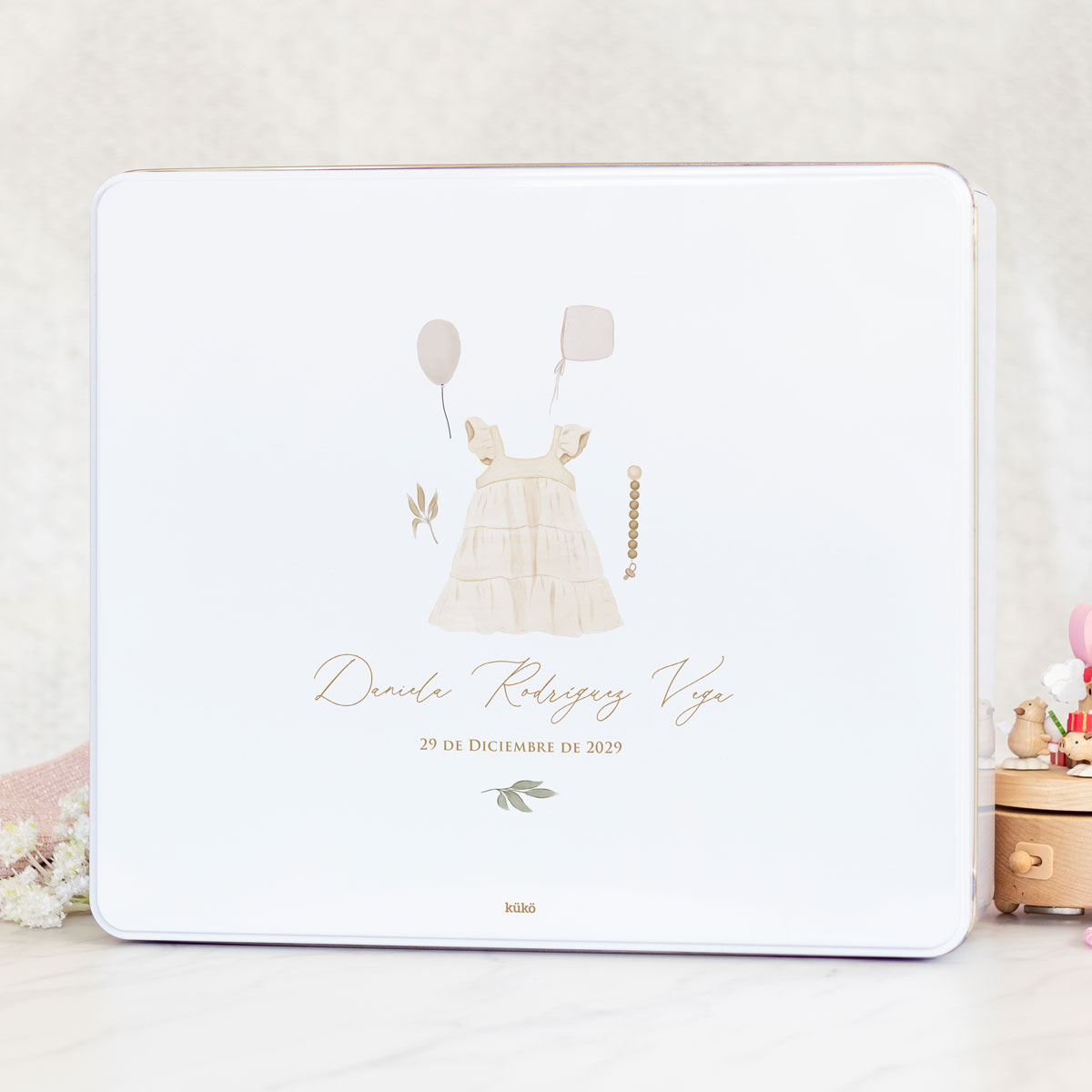 caja_metal_conjunto-01_lettering_hojas_kuko_studio-1200px