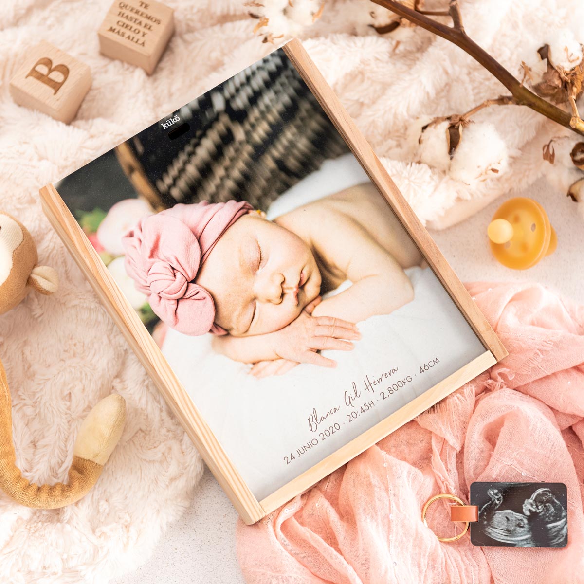 caja_nacimiento_foto_madera_mediana_vertical_kuko_studio-02