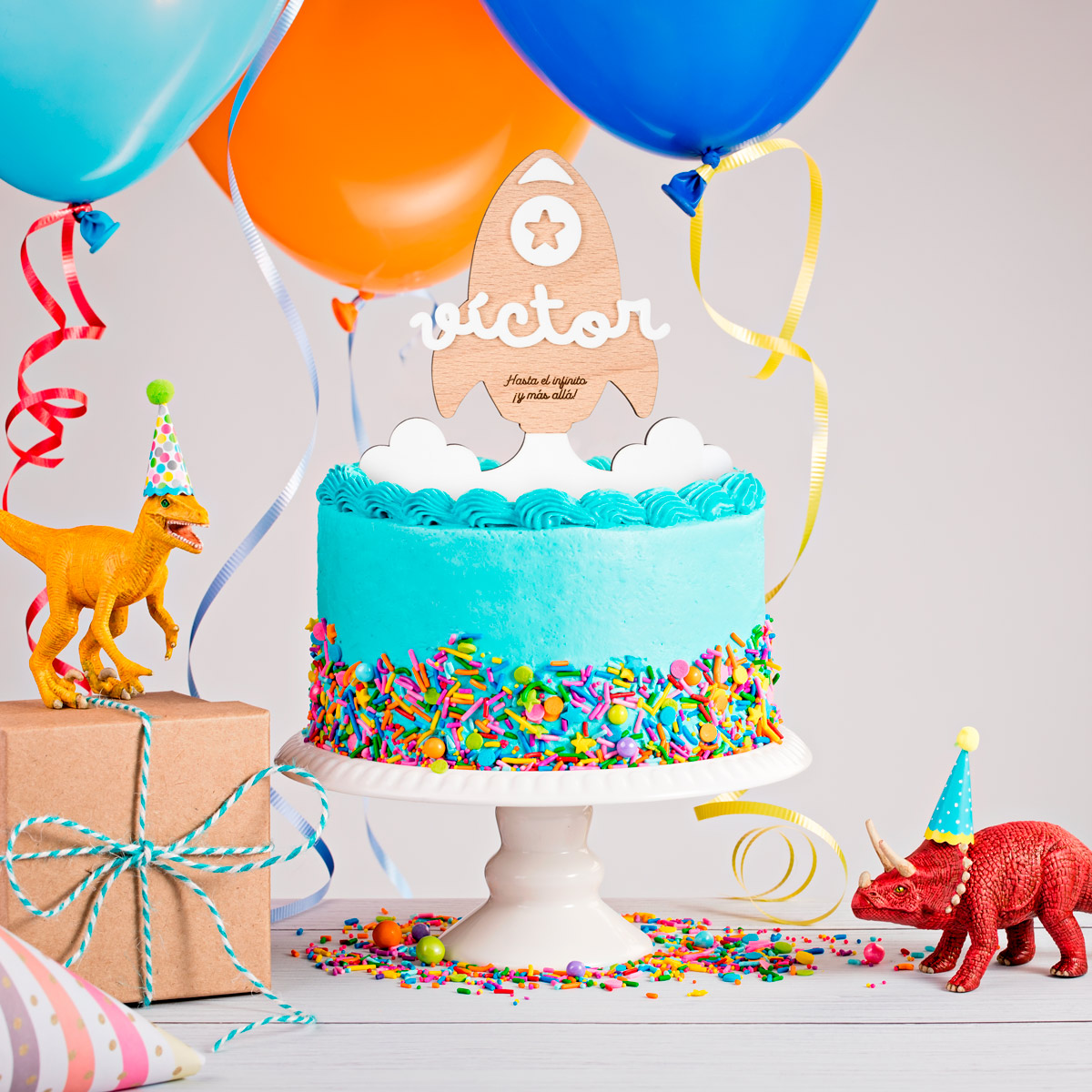 cake-topper-cohete-madera-fiesta-kuko-studio