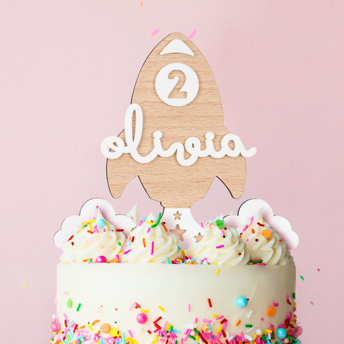 cake-topper-cohete-madera-rosa-kuko-studio Cake Topper cohete