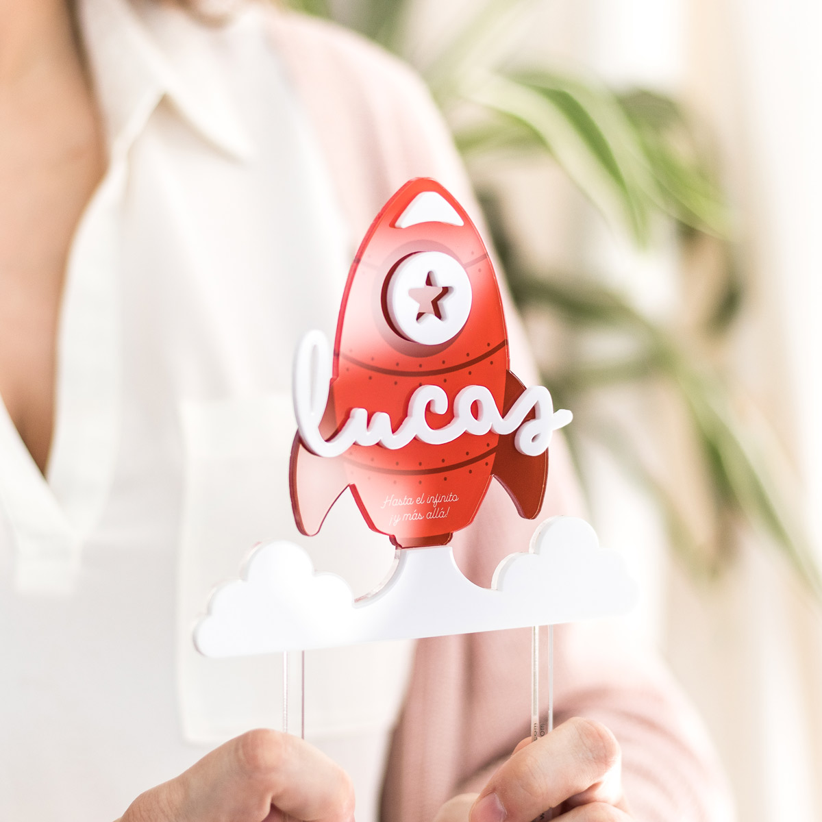 cake-topper-cohete-rojo-manos-34-kuko-studio