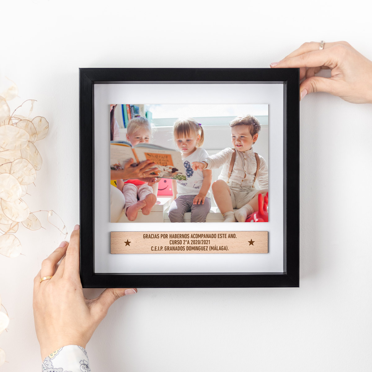 kuko-studio-laminas-profe-mediana-negra