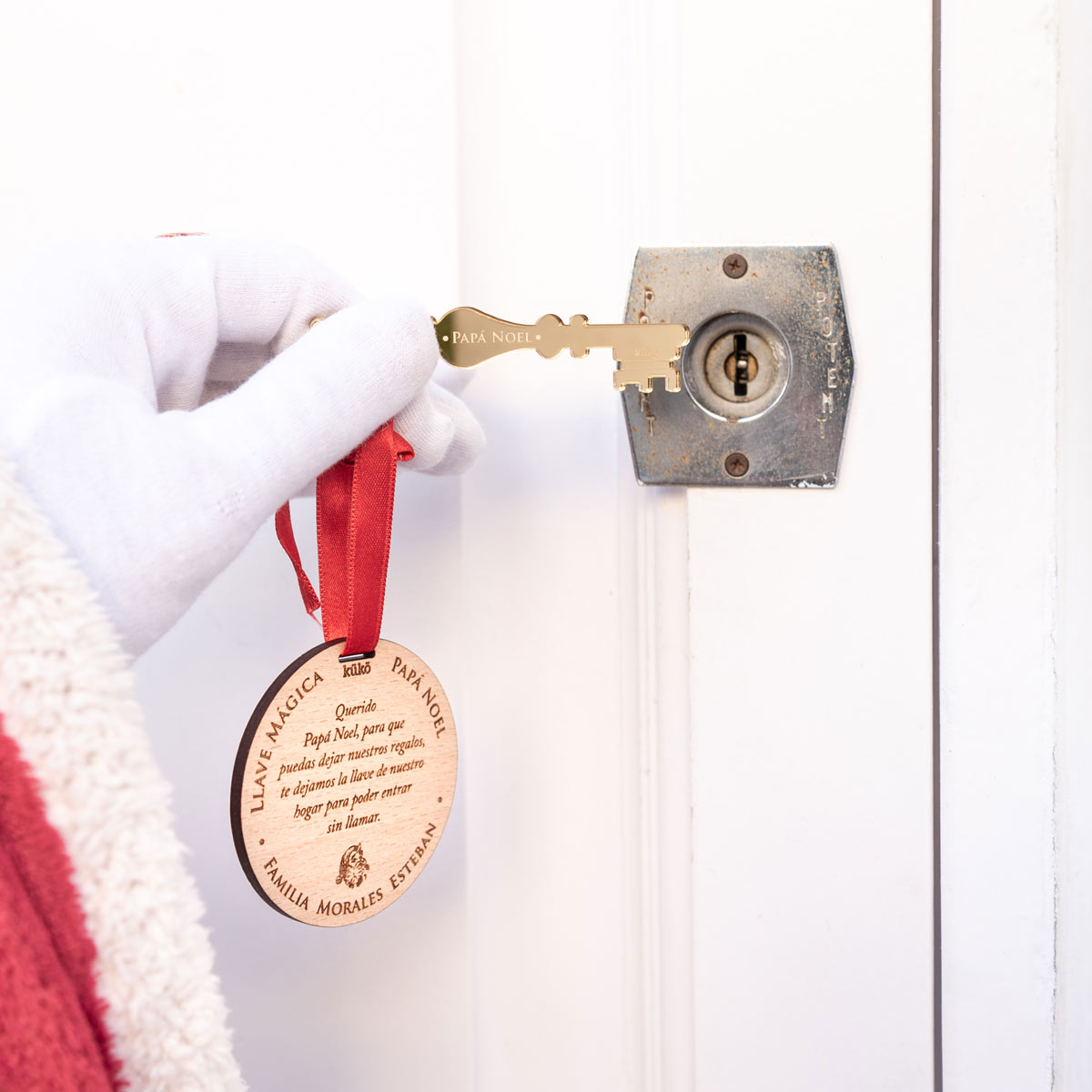 kuko-studio-llave-papa-noel-ESP-4