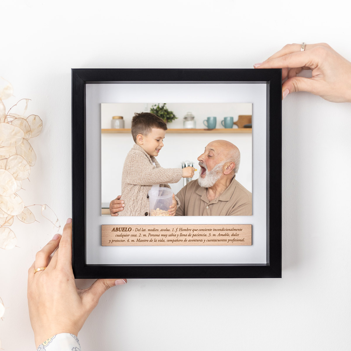 kuko-studio-marco-abuelo-mediano-negro