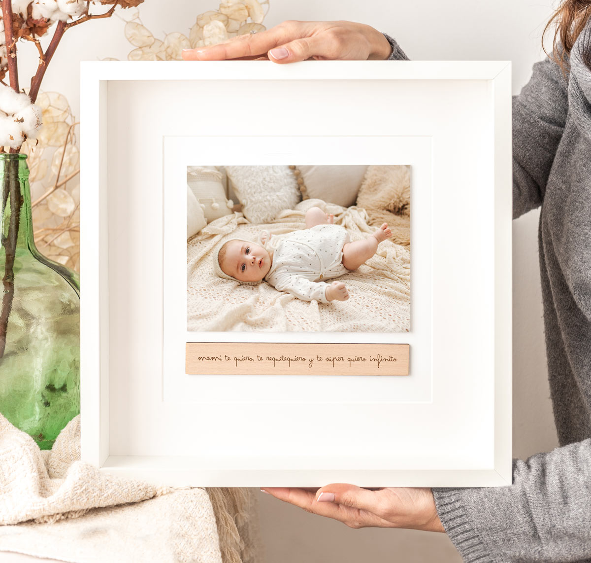 kuko-studio-marco-mama-grande-blanco-1200