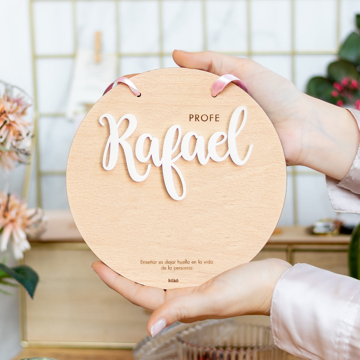 kuko-studio-placa-profe-mediana-gruesa