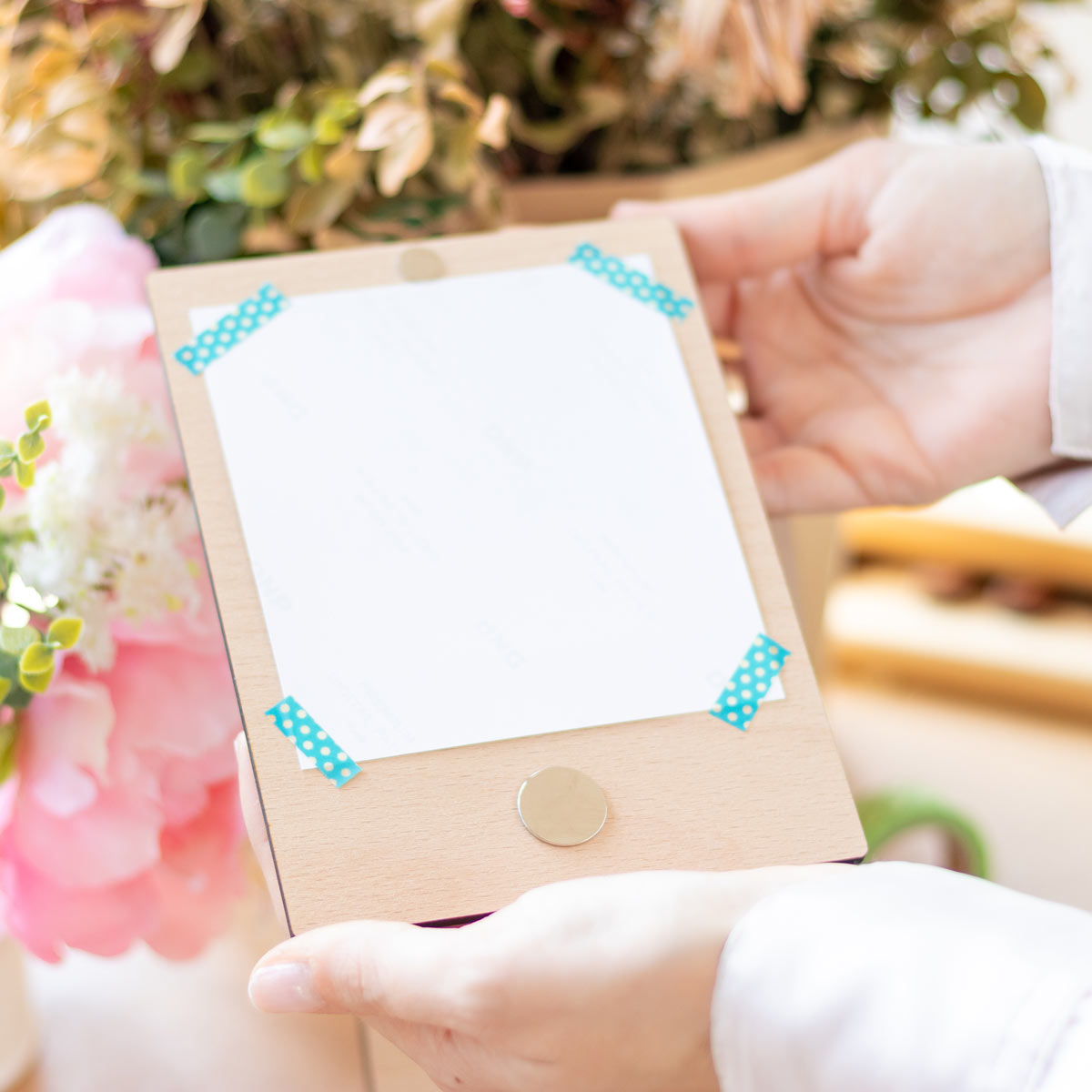 kuko-studio-polaroid-iman-trasera