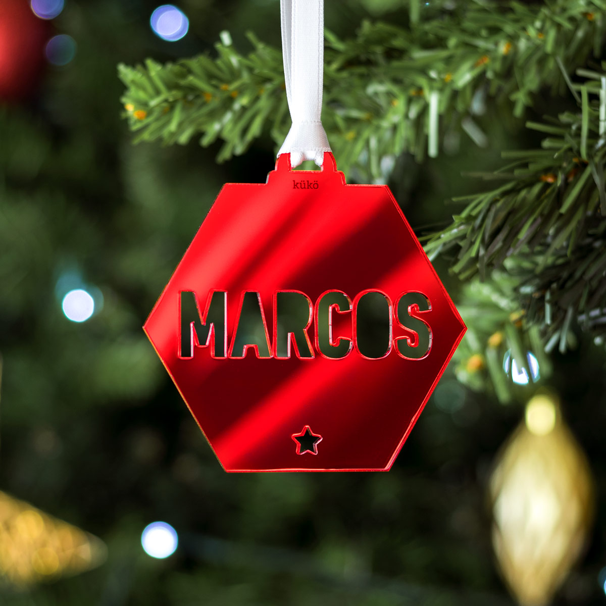 kuko_studio_bolas_navidad_hexagono-relleno-rojo