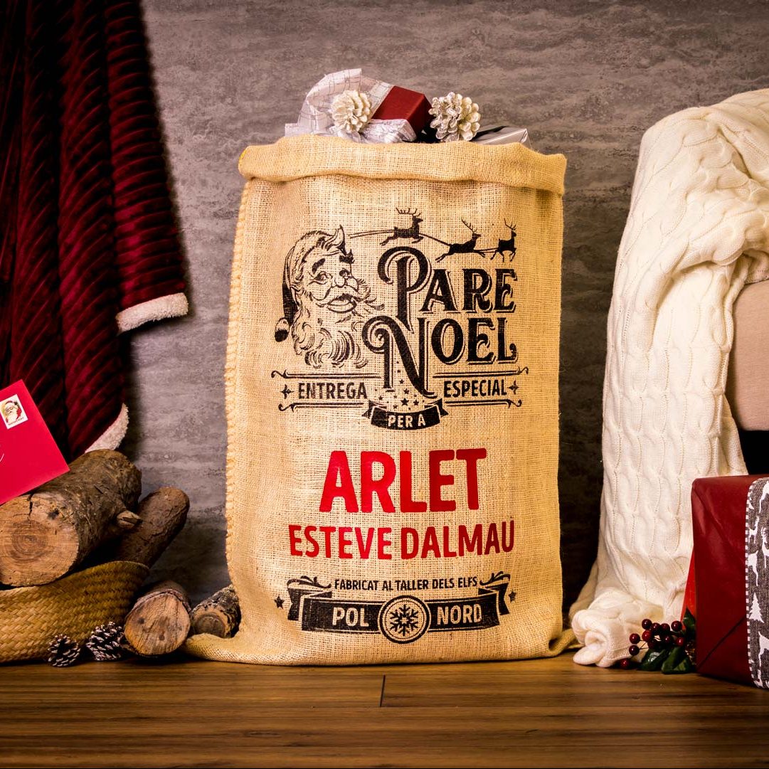 Kuko Studio - Saco papá Noel personalizable (19) Saco de papá Noel de alta calidad y acabados reforzados personalizable con nombre.