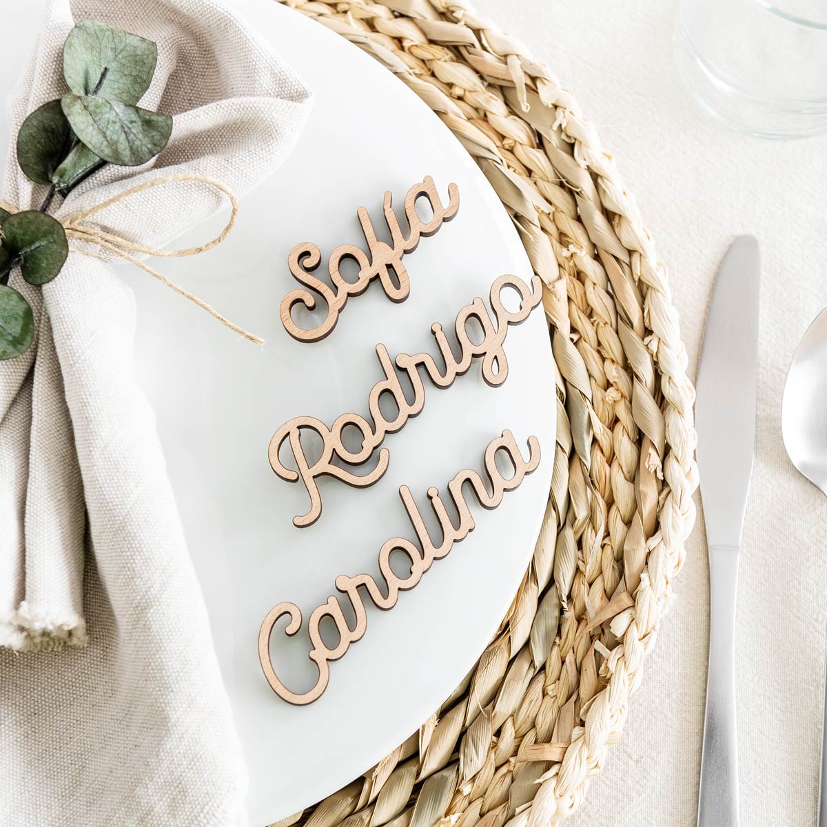 marcasitios-nombre-madera-kuko-studio-5-1200