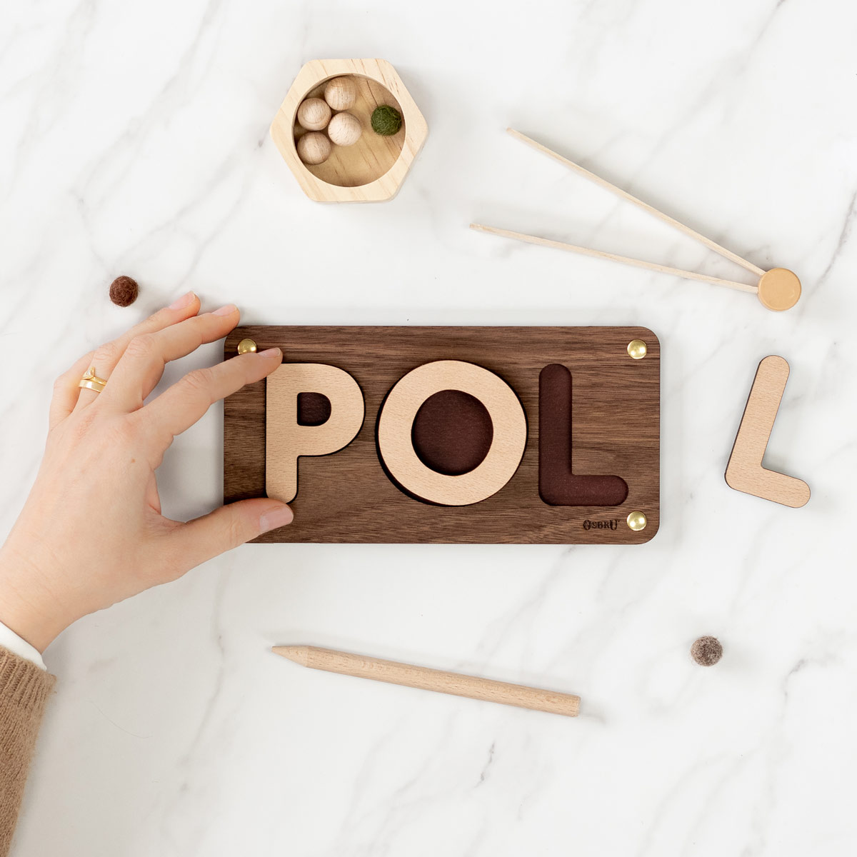 osbru_nombres_encajables-base-nogal02-1200px