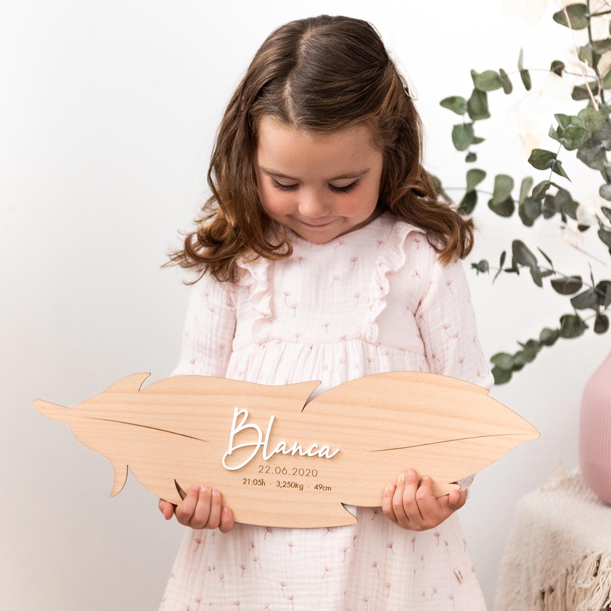 pluma_nacimiento_RELIEVE-CURSIVA-kuko_studio-1