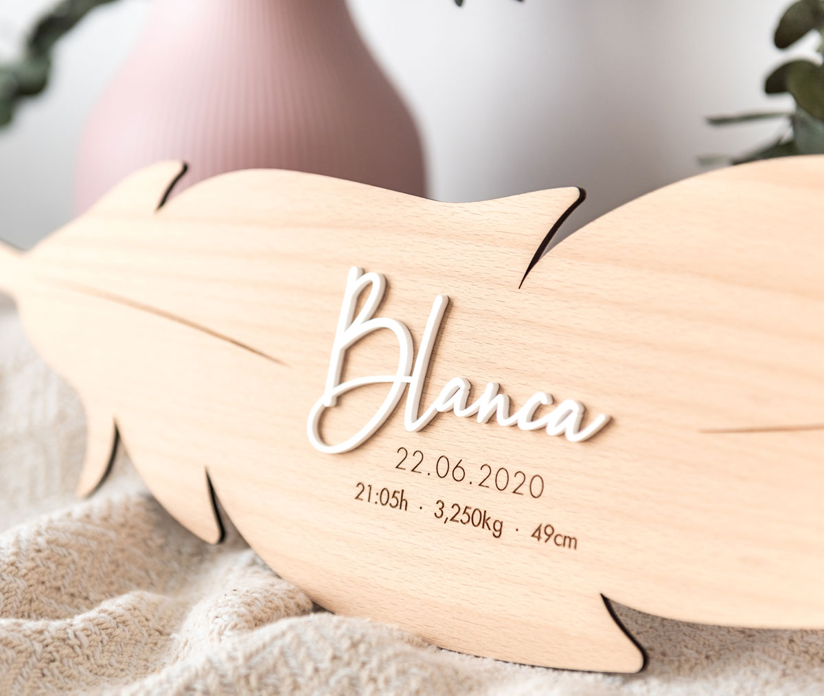 pluma_nacimiento_RELIEVE-CURSIVA-kuko_studio-2