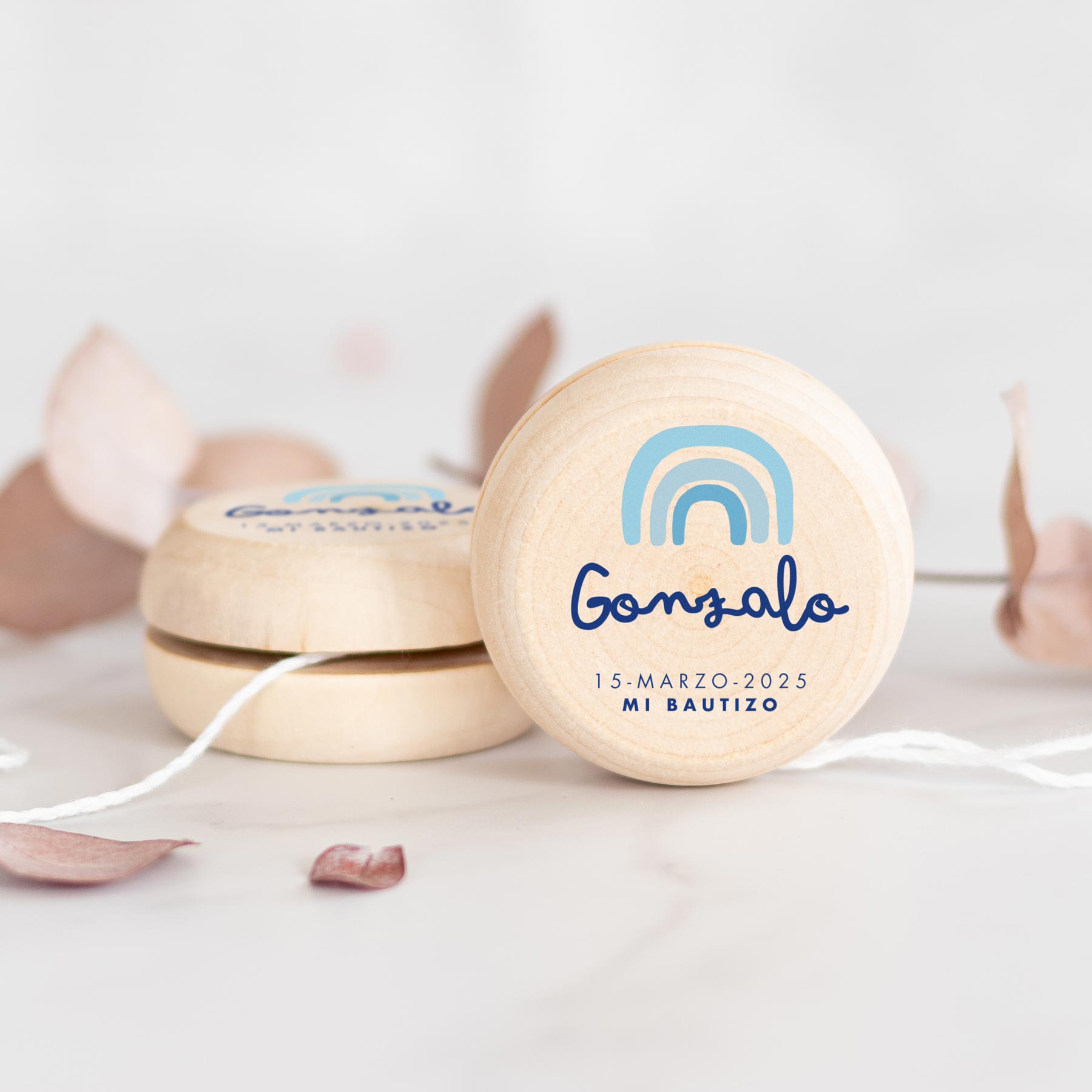 yoyo_madera_Arcoiris-infantil-azul-kuko_studio-1200px