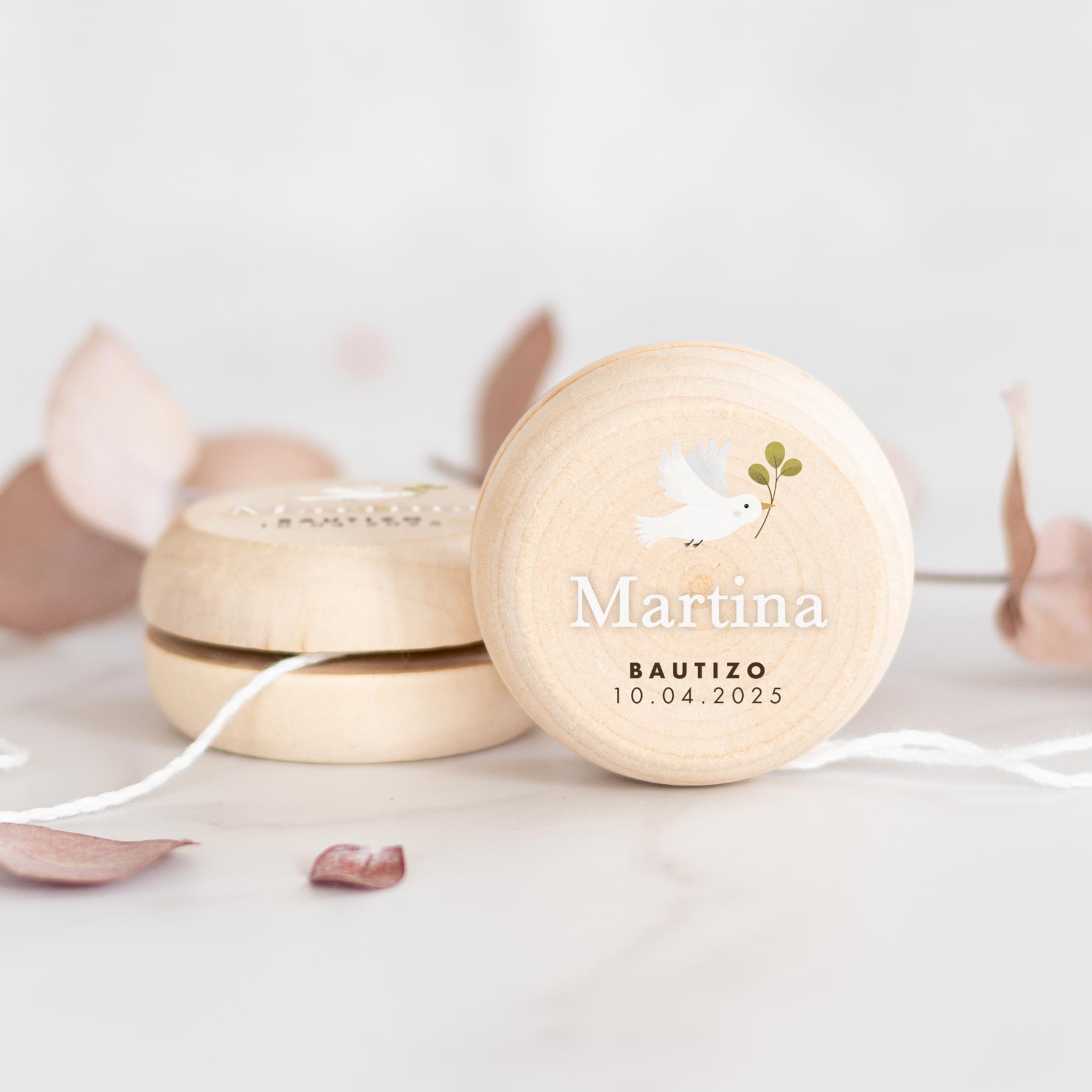 yoyo_madera_Paloma-blanco-serifa-kuko_studio-1200px